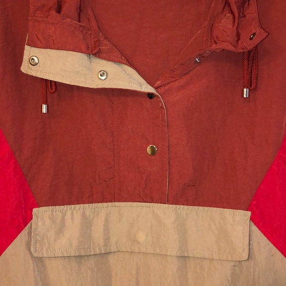 Color-Block Crop Hooded Windbreaker - Picture 3 of 8